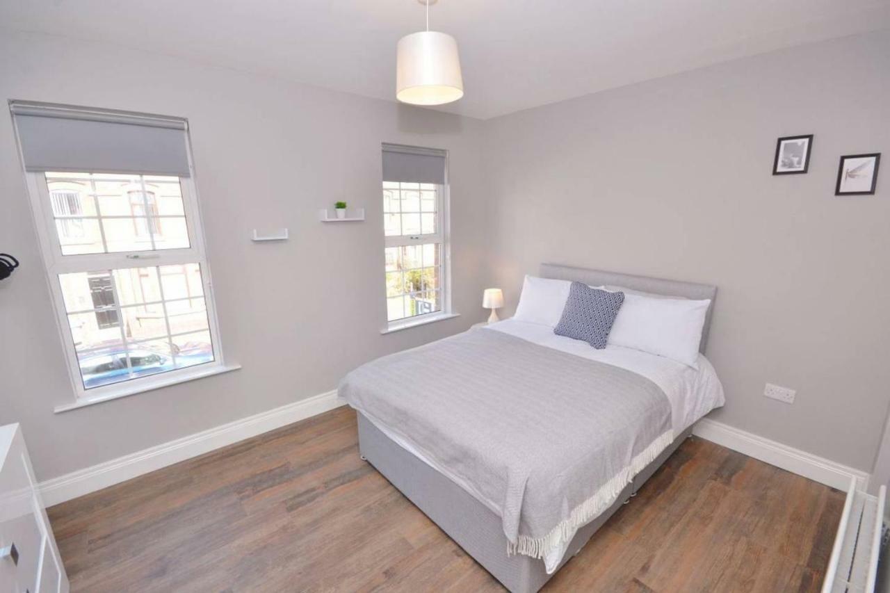 בלפסט Queens Quarter Townhouse 2 מראה חיצוני תמונה