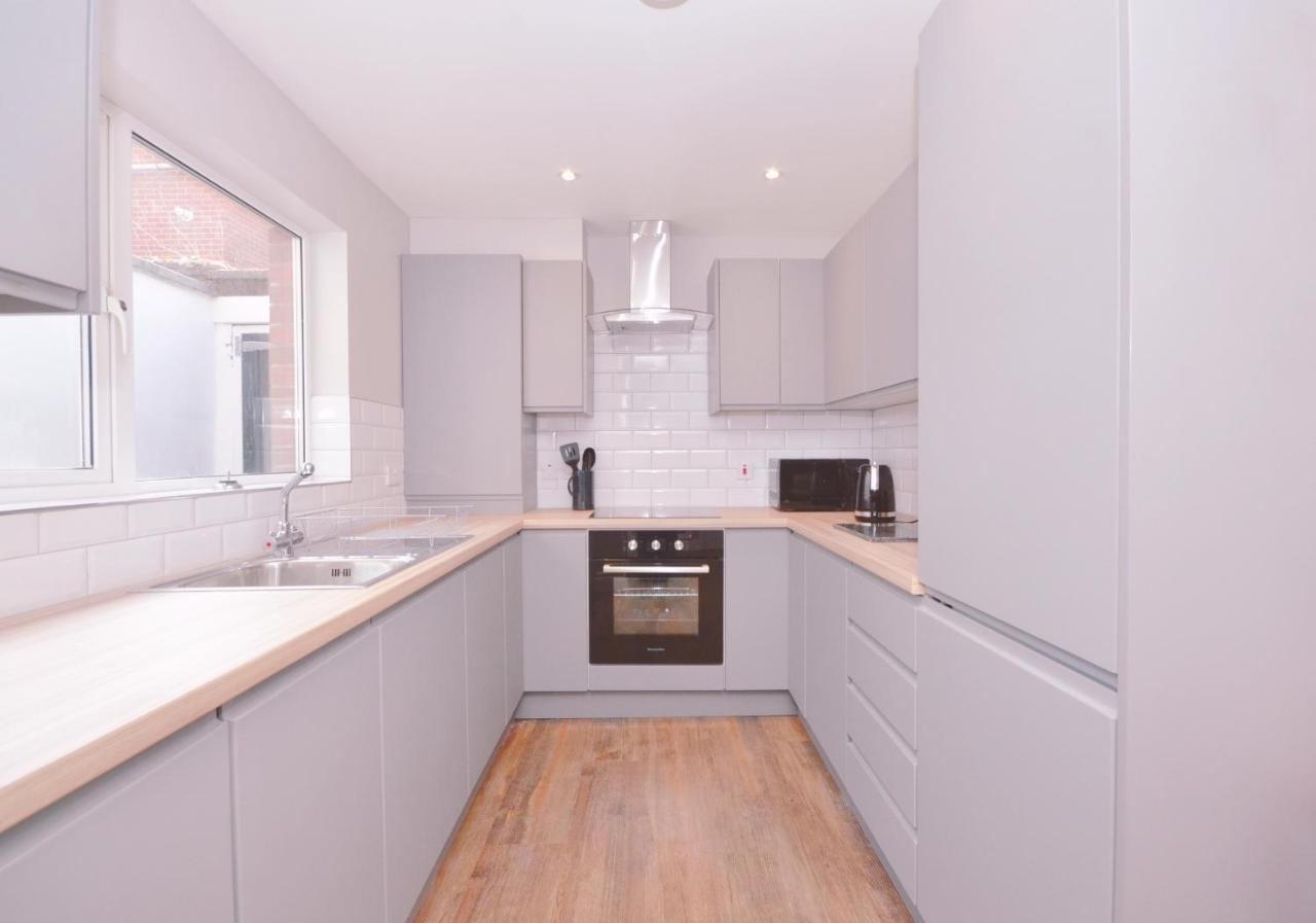בלפסט Queens Quarter Townhouse 2 מראה חיצוני תמונה